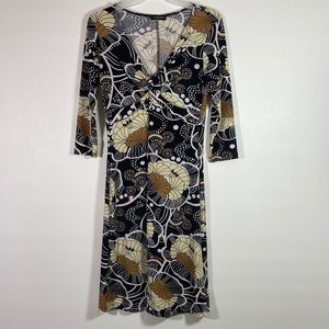 Perception Concept 3/4 Sleeve Floral V Neck Comfort Dress